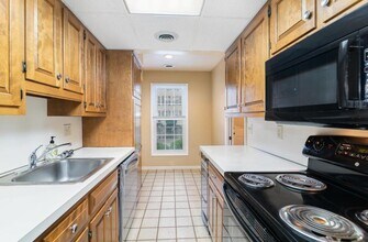 6259 Stanford Ct in Hampden Township, PA - Building Photo - Building Photo