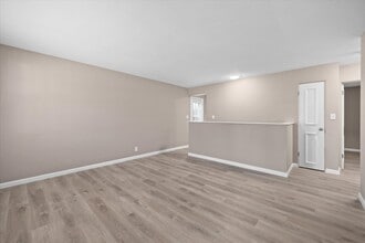 18 Manor Dr in Collinsville, IL - Building Photo - Building Photo