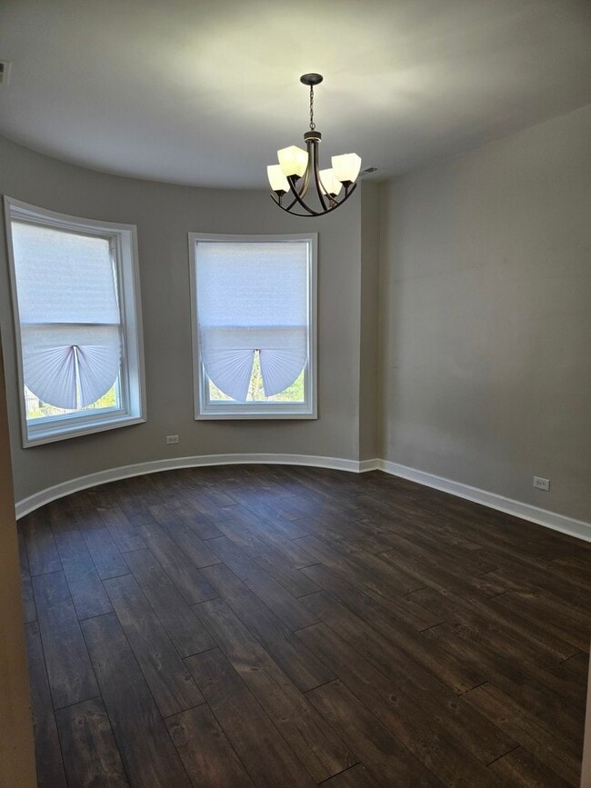 4749 S Prairie Ave in Chicago, IL - Building Photo - Building Photo