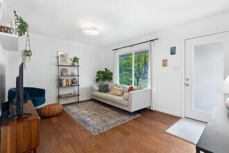 5210 Waterbrook Dr in Austin, TX - Building Photo - Building Photo