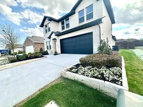 1221 James St in Howe, TX - Building Photo - Building Photo