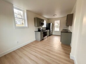 2024 Main St in Lititz, PA - Building Photo - Building Photo