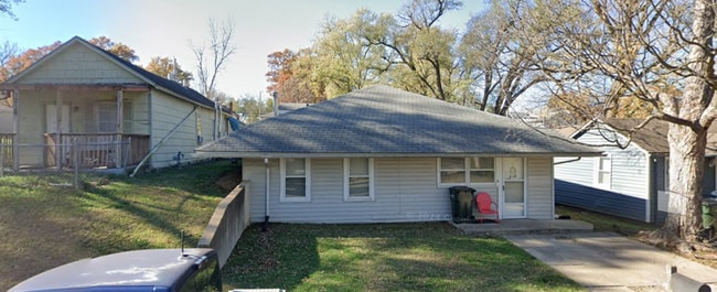property at 1212 Kingman St