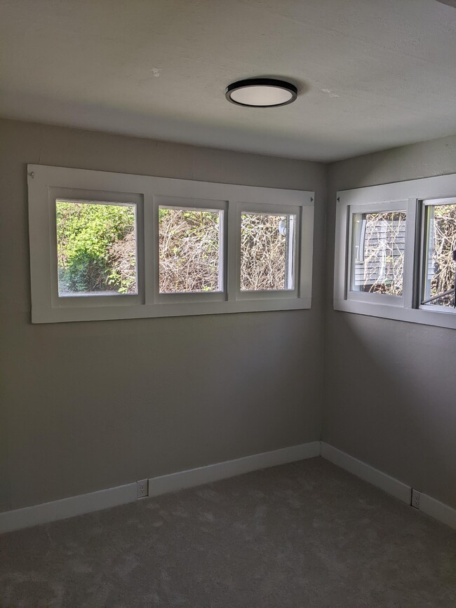 property at 1615 Charleston Beach Rd W