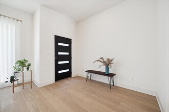 10159 Brinwood Dr in Houston, TX - Building Photo - Building Photo