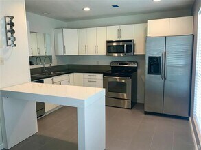 9208 Sweetwater Dr in Dallas, TX - Building Photo - Building Photo