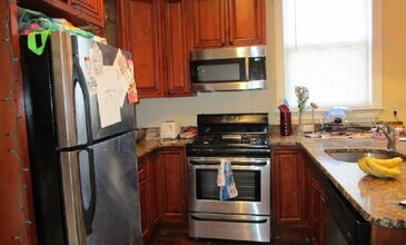 719 Parker St, Unit 3 in Boston, MA - Building Photo - Building Photo