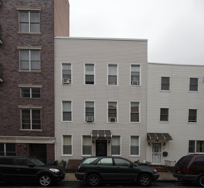 183 Withers St in Brooklyn, NY - Building Photo - Building Photo