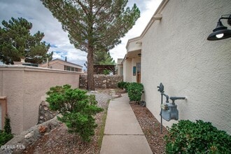 6806 Ridgley Way in El Paso, TX - Building Photo - Building Photo