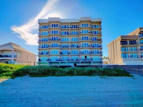 5516 Gulf Blvd in South Padre Island, TX - Foto de edificio - Building Photo