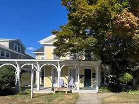 131 Montowese St in Branford, CT - Building Photo