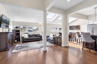 3522 Dundas St, Unit SI ID1227731P in Vancouver, BC - Building Photo - Building Photo