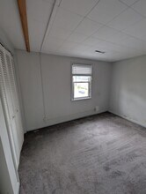 105 Kirkpatrick St in East Syracuse, NY - Building Photo - Building Photo