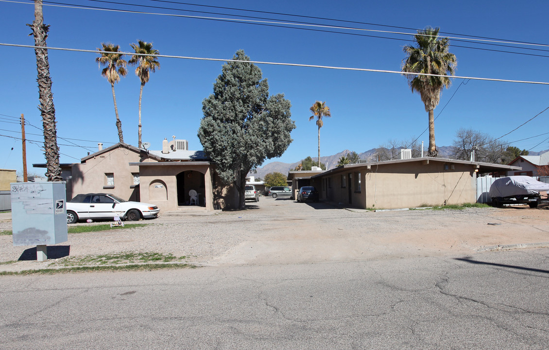 3327-3335 E Flower St in Tucson, AZ - Building Photo