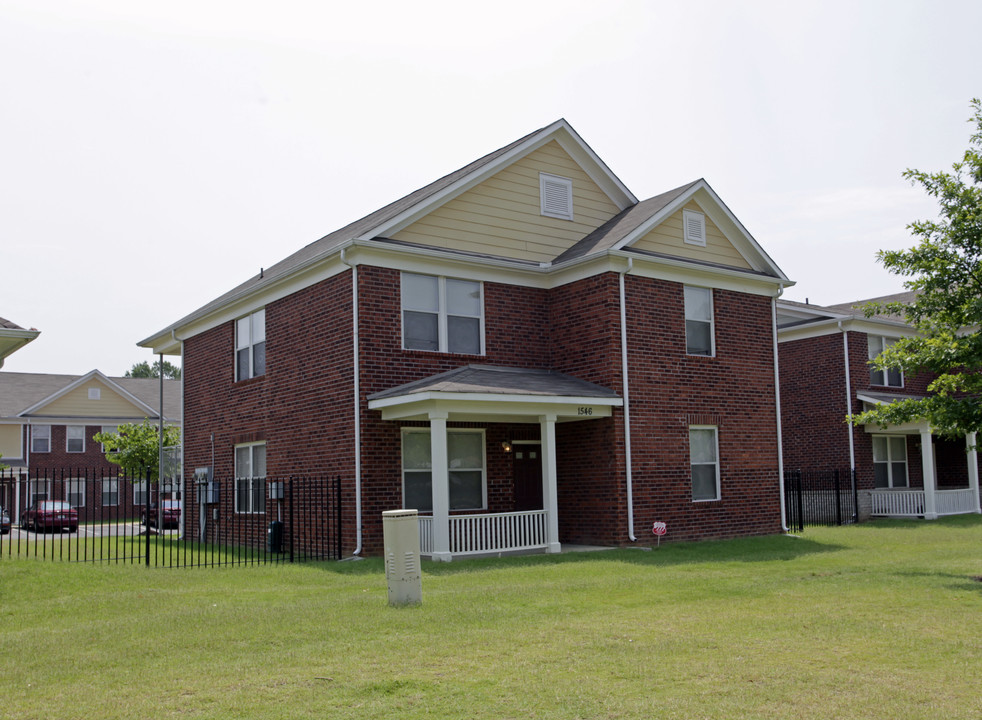 Cane Creek Apartments in Memphis, TN - Foto de edificio