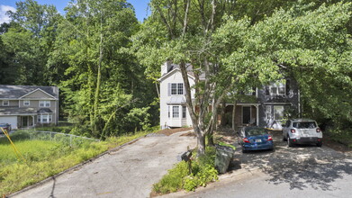 4433 Coopers Creek Dr SE, Unit A in Smyrna, GA - Foto de edificio - Building Photo