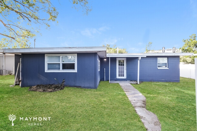 3002 E Yukon St in Tampa, FL - Building Photo - Building Photo