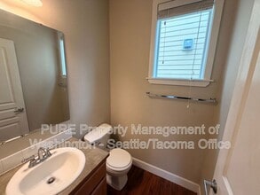 1510 Cottonwood Ave in Fircrest, WA - Building Photo - Building Photo