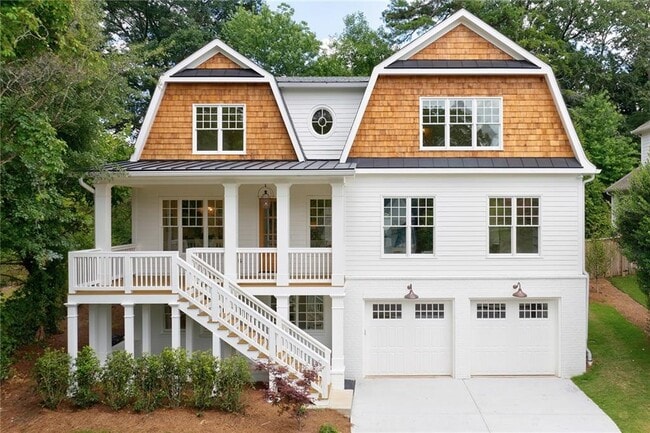 property at 2717 Skyland Dr NE