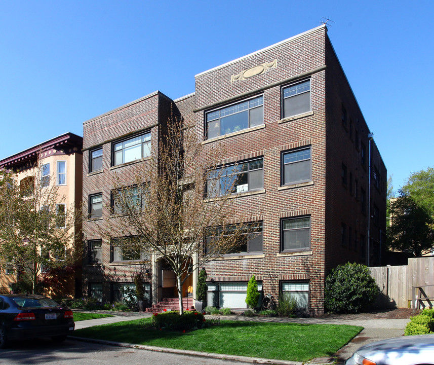 1 BR/1 Bath Classic Capitol Hill Home in Seattle, WA - Building Photo