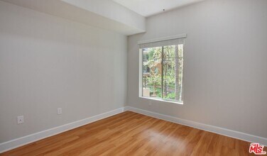 346 Hauser Blvd in Los Angeles, CA - Building Photo - Building Photo