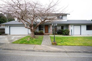 1550 Chabot Ct in Eureka, CA - Building Photo