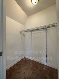 175 E Derry Rd photo'