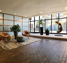 5445 N Sheridan Rd, Unit 2007 in Chicago, IL - Building Photo - Building Photo