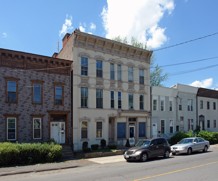 571-573 1st St in Troy, NY - Foto de edificio