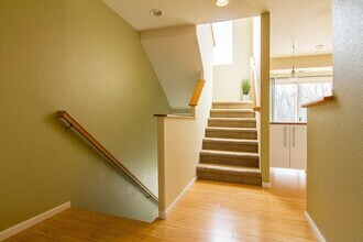 4973 Noble Park Pl in Boulder, CO - Foto de edificio - Building Photo
