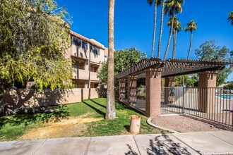 540 N May in Mesa, AZ - Building Photo - Building Photo