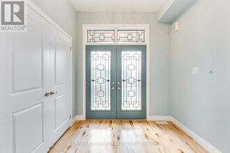 365 Leadwood Gate in Oakville, ON - Building Photo - Building Photo