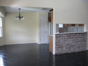 2822 Vancouver Dr in Corpus Christi, TX - Building Photo - Building Photo