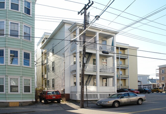 89 Walnut St in Lewiston, ME - Building Photo - Building Photo