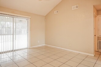 2007 Deerhurst Ln in Houston, TX - Building Photo - Building Photo