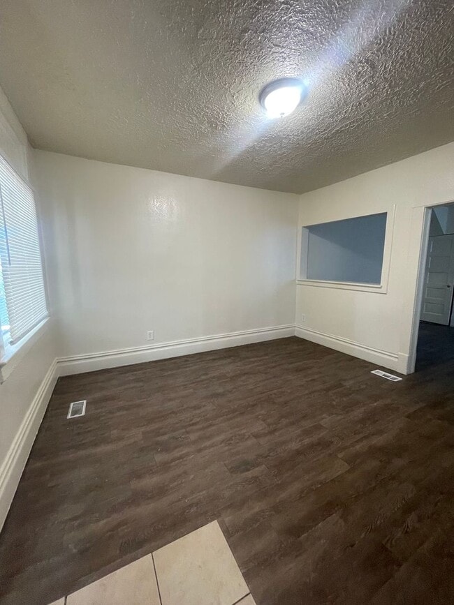 574-574 N 400 W in Salt Lake City, UT - Building Photo - Building Photo