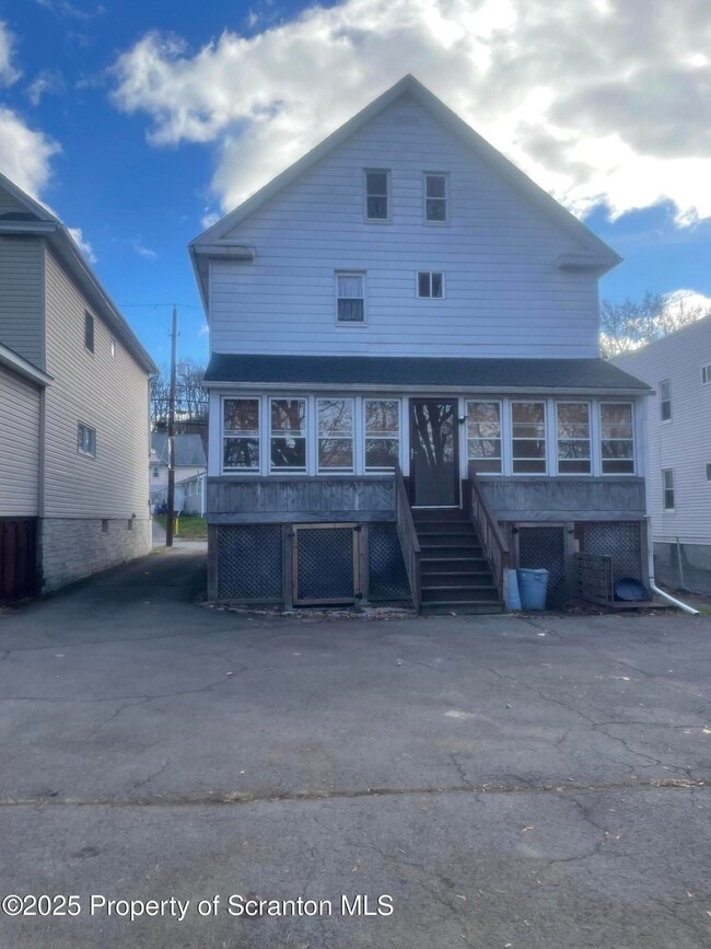 2303 Boulevard Ave in Scranton, PA - Building Photo - Building Photo