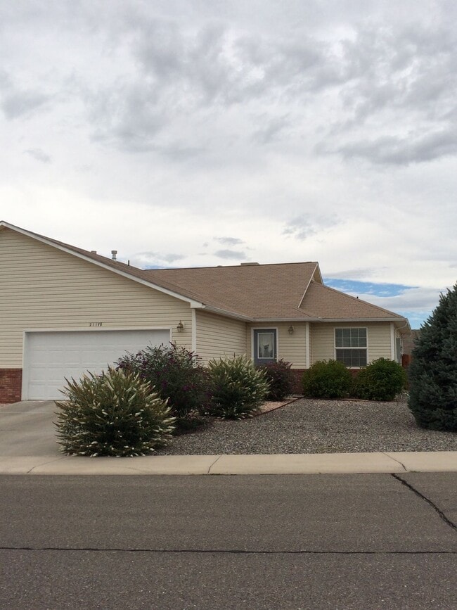 property at 2127 Mead Ln
