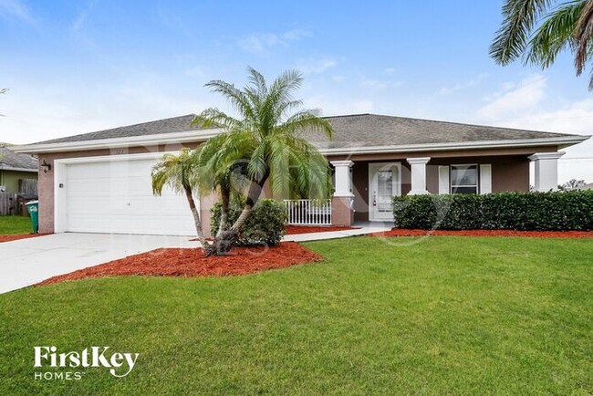 property at 322 NE 14th Terrace