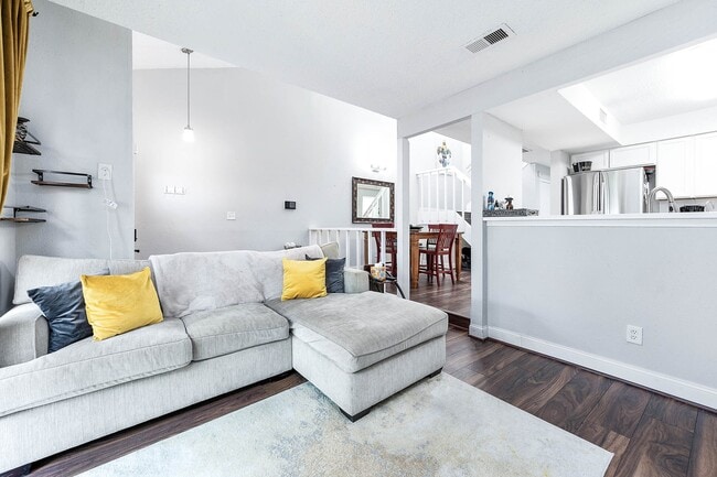 12668 Newbrook Dr