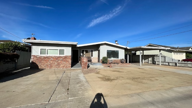 641 Rincon Rd in Gonzales, CA - Building Photo - Building Photo