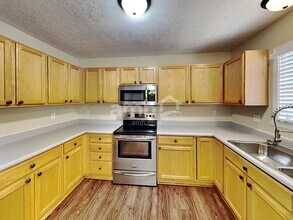 45 Fieldcrest Dr in Delaware, OH - Foto de edificio - Building Photo