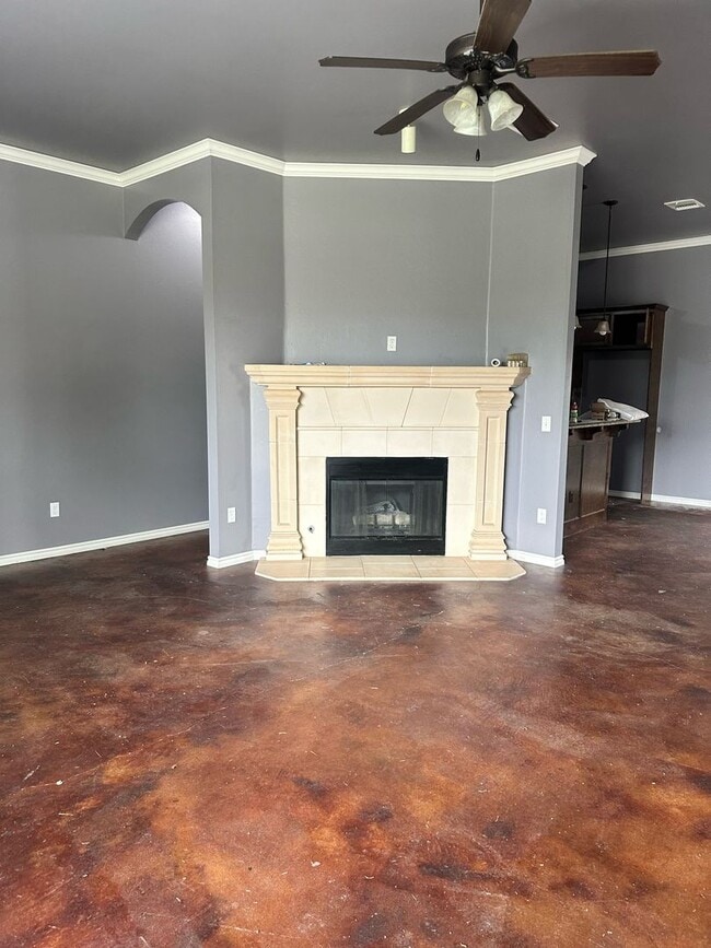 705 SW 44th St in Moore, OK - Building Photo - Building Photo