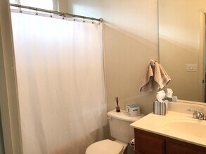 1868 White Sands St in Brentwood, CA - Building Photo - Building Photo