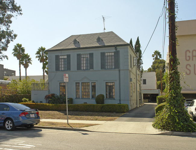 1415 N Gardner St in Los Angeles, CA - Building Photo - Building Photo