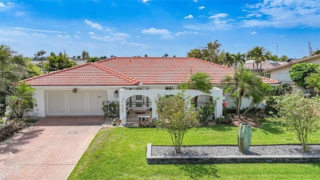 1425 Appian Dr