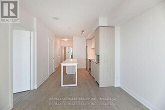 70 Annie Craig Dr in Toronto, ON - Building Photo - Building Photo