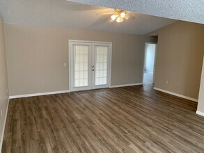 10320 Fordham St in Spring Hill, FL - Building Photo - Building Photo