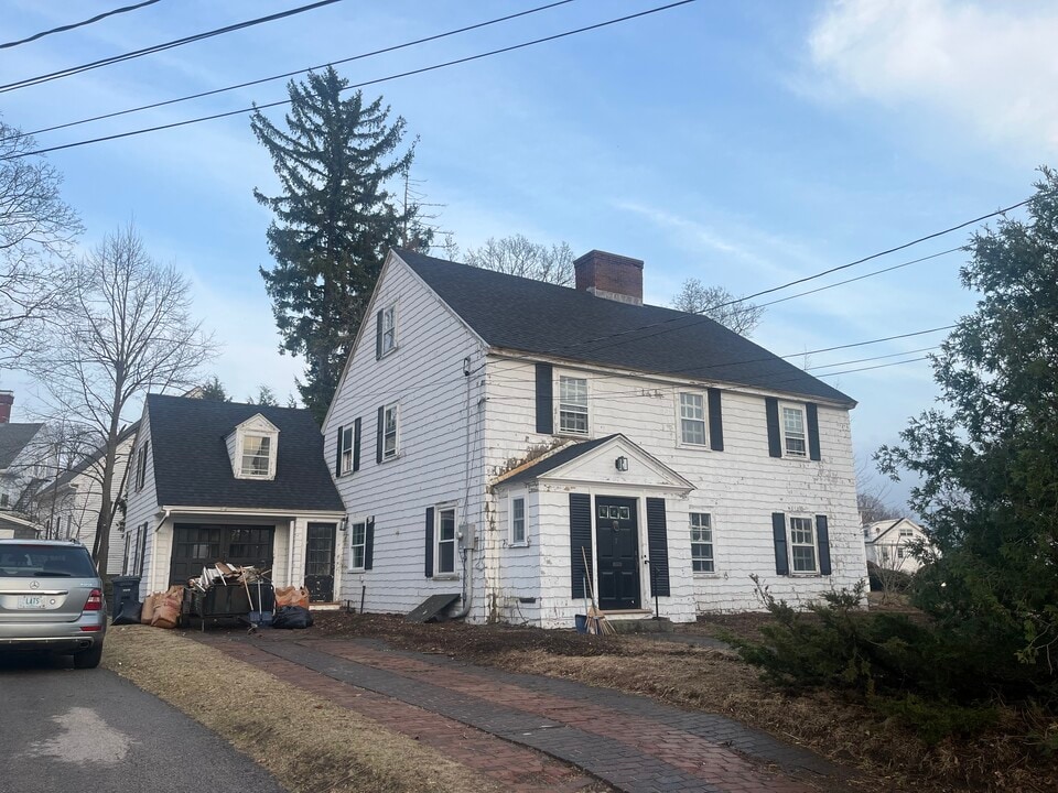7 Manchester St in Nashua, NH - Building Photo