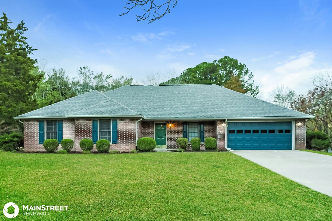 100 Silver Oak Ln NW in Huntsville, AL - Building Photo